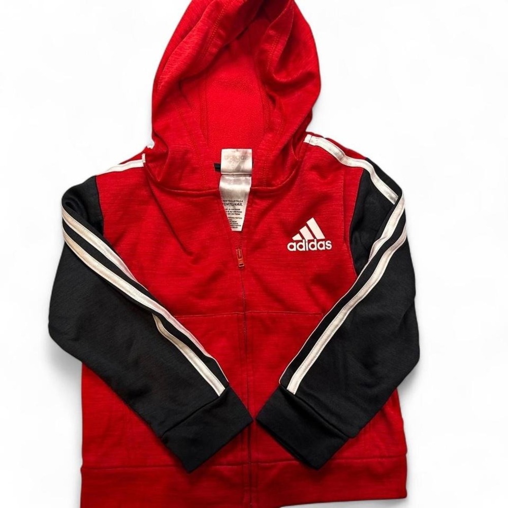 Red/black/white boys 4T boys hooded zip‎ up EUC